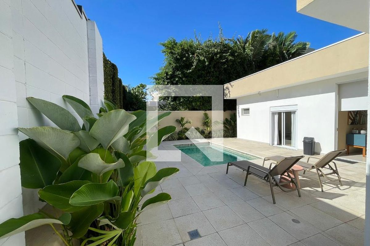 Casa à Venda - Swiss Park, 3 Quartos,  205 m2 em , Campinas - sp | SoloBR