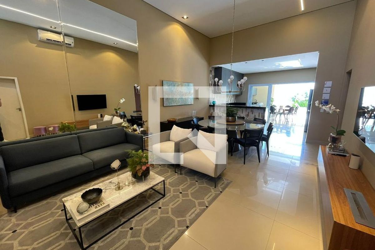 Casa à Venda - Swiss Park, 3 Quartos,  205 m2 em , Campinas - sp | SoloBR