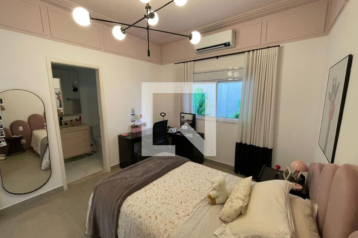 Casa à Venda - Swiss Park, 3 Quartos,  205 m2 em , Campinas - sp | SoloBR