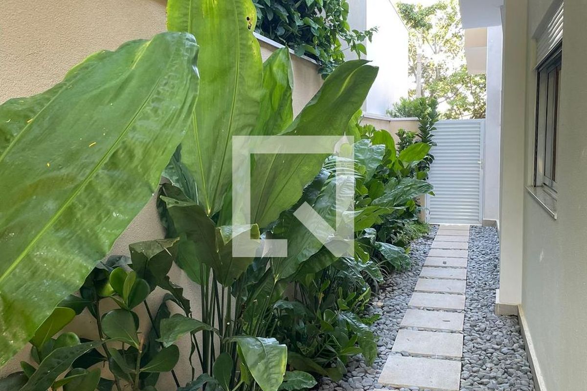 Casa à Venda - Swiss Park, 3 Quartos,  205 m2 em , Campinas - sp | SoloBR