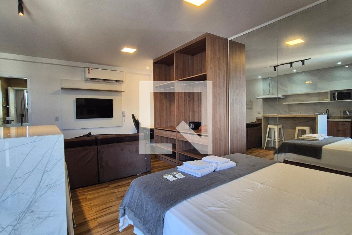 Casa, 8 quartos, 200 m² - Foto 37