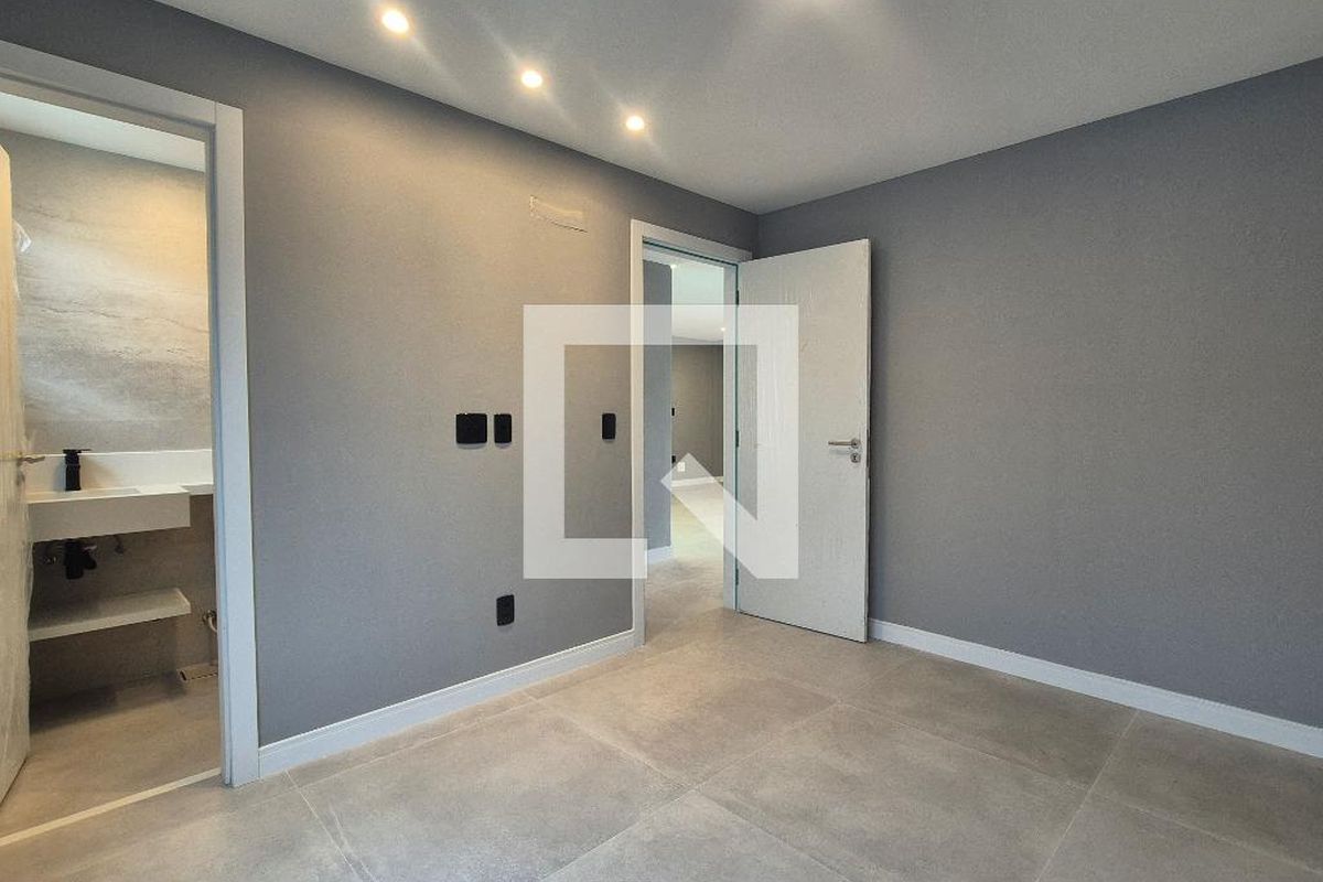 Casa, 4 quartos, 265 m² - Foto 11