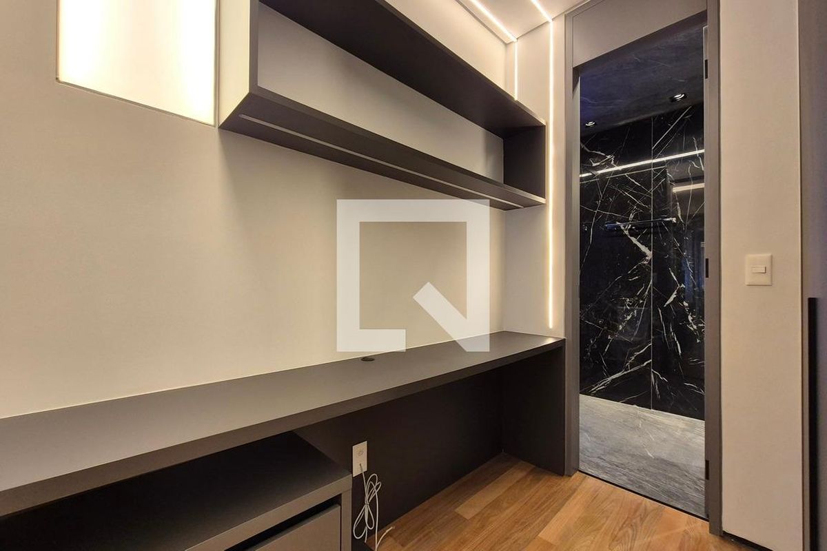 Apartamento à Venda - Cambuí, 2 Quartos,  178 m2 em , Campinas - sp | SoloBR