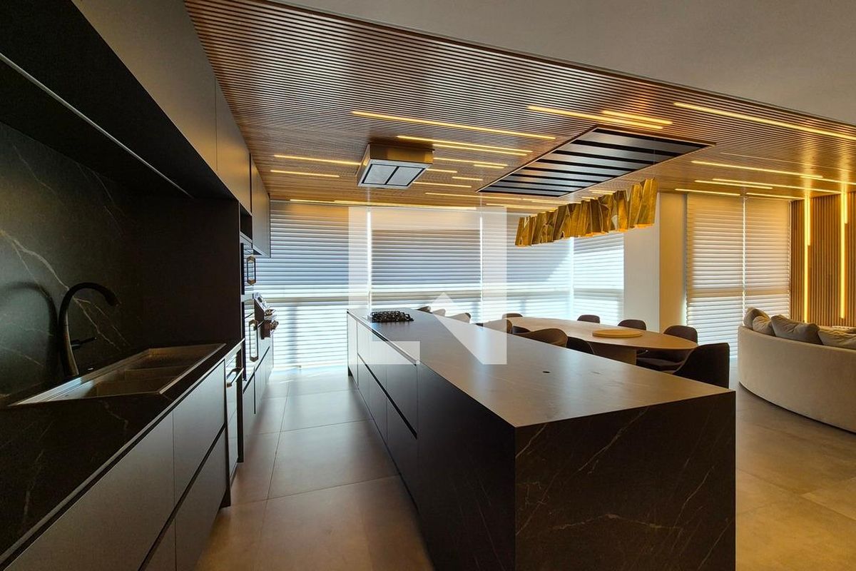 Apartamento à Venda - Cambuí, 2 Quartos,  178 m2 em , Campinas - sp | SoloBR