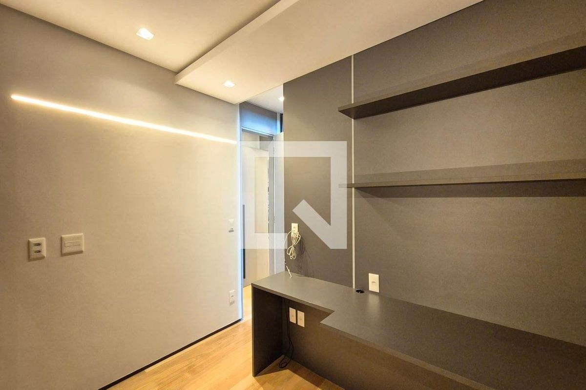 Apartamento à Venda - Cambuí, 2 Quartos,  178 m2 em , Campinas - sp | SoloBR