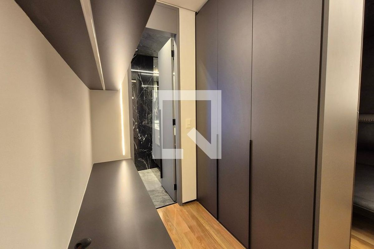 Apartamento à Venda - Cambuí, 2 Quartos,  178 m2 em , Campinas - sp | SoloBR