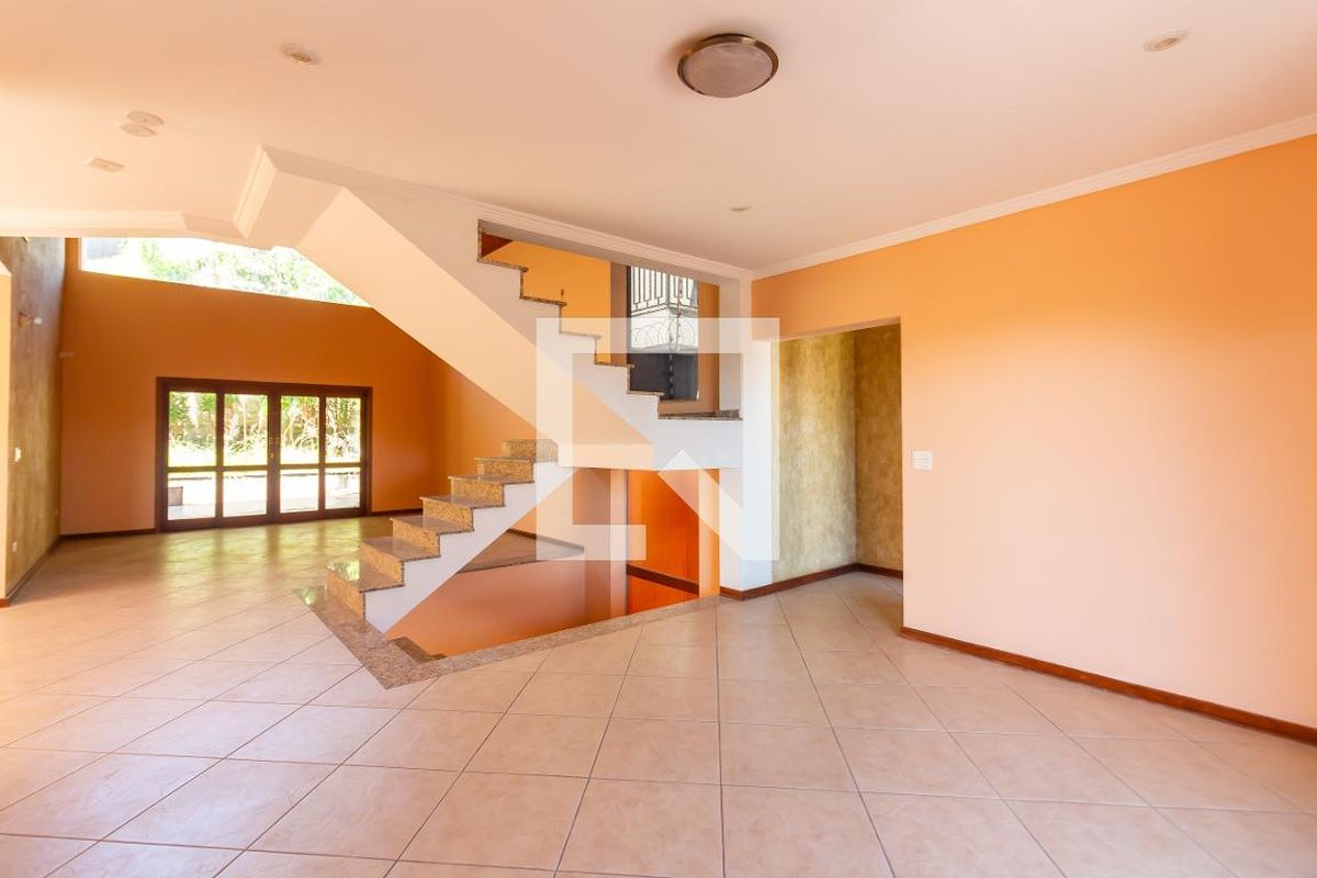 Casa, 5 quartos, 280 m² - Foto 1