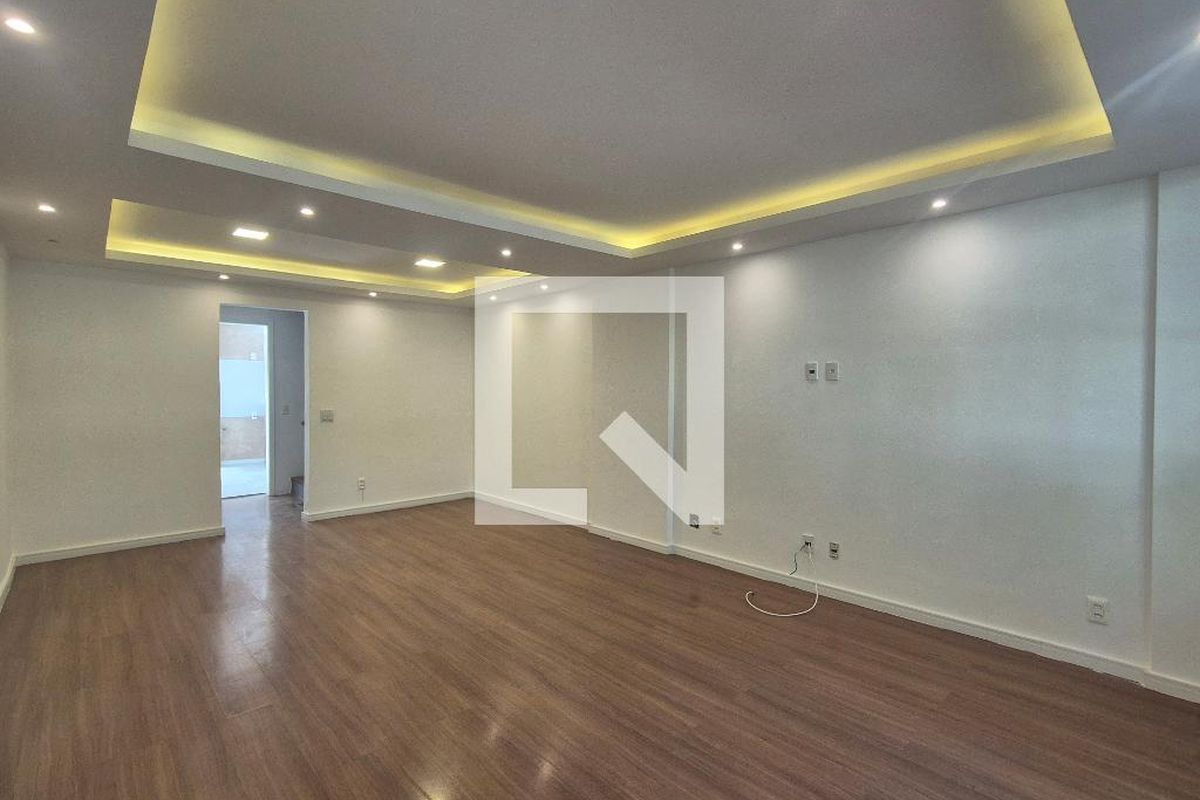 Casa, 3 quartos, 200 m² - Foto 1