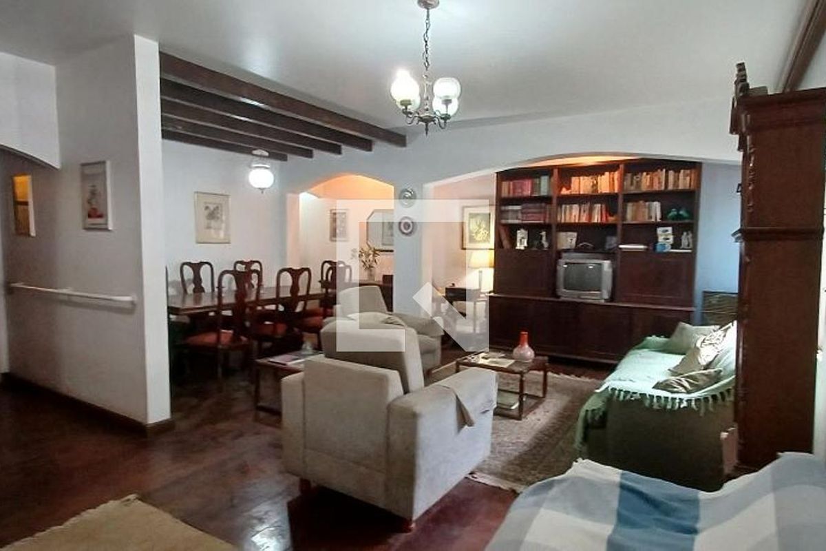 Casa, 3 quartos, 193 m² - Foto 1