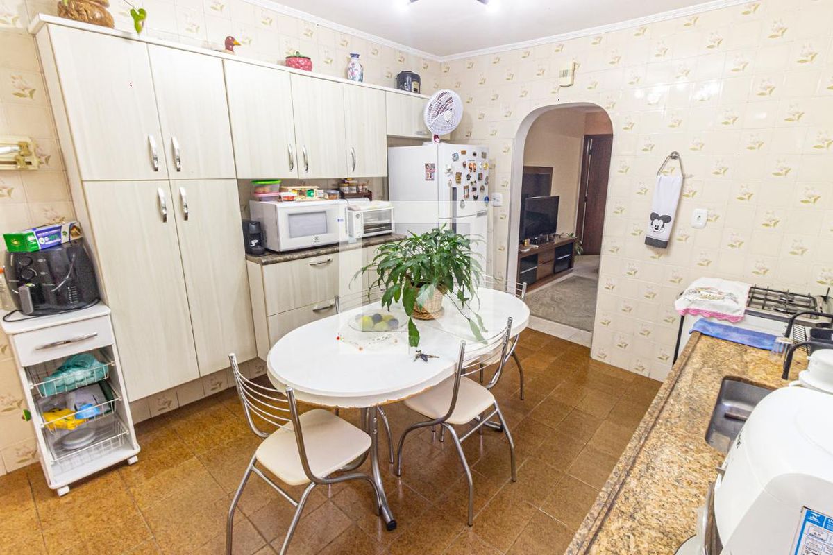Casa, 6 quartos, 230 m² - Foto 17