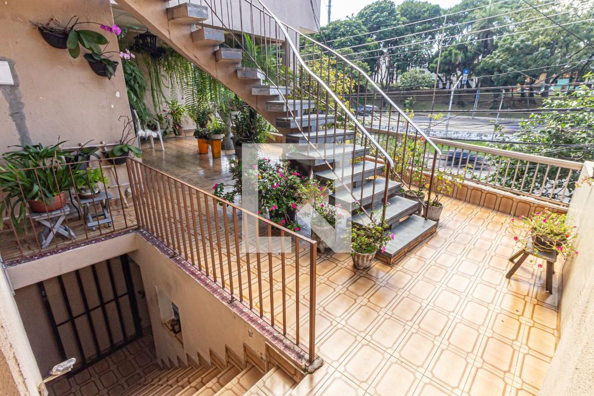 Casa, 6 quartos, 230 m² - Foto 21