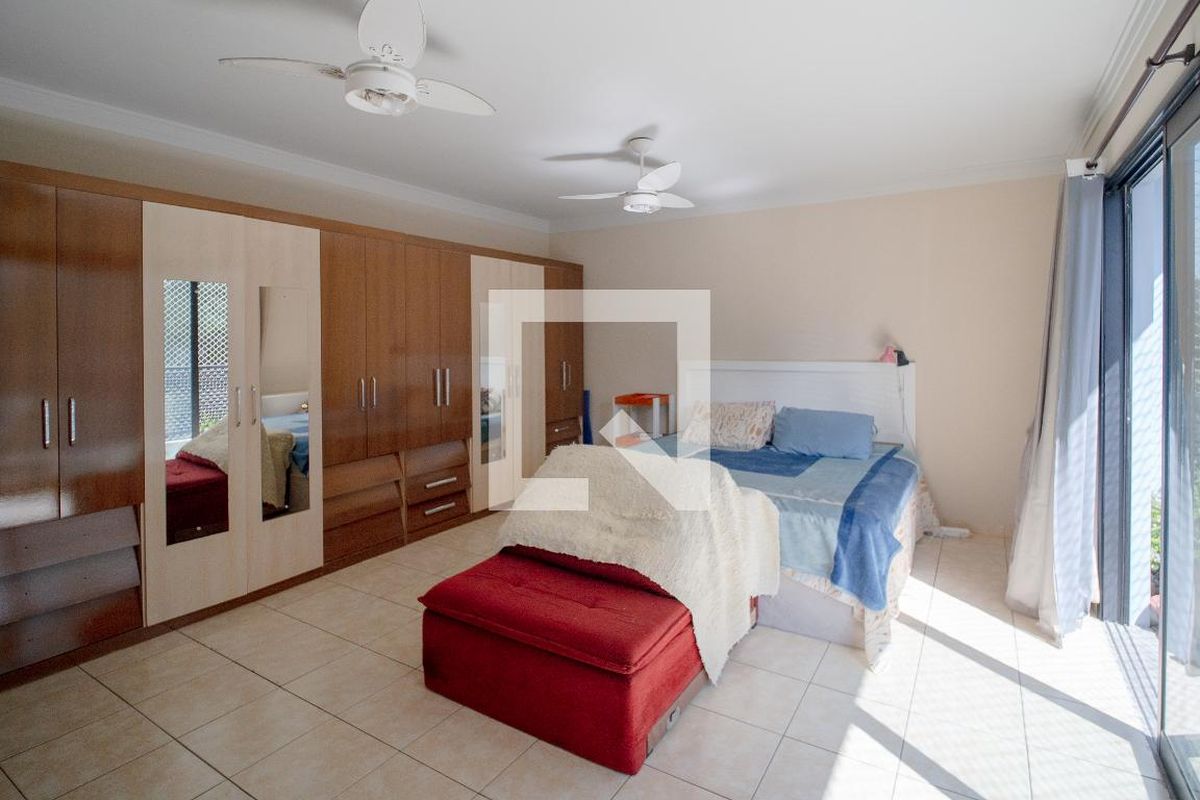 Casa, 4 quartos, 330 m² - Foto 28