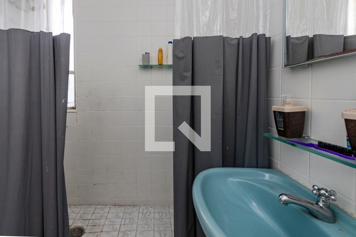 Casa, 4 quartos, 225 m² - Foto 49