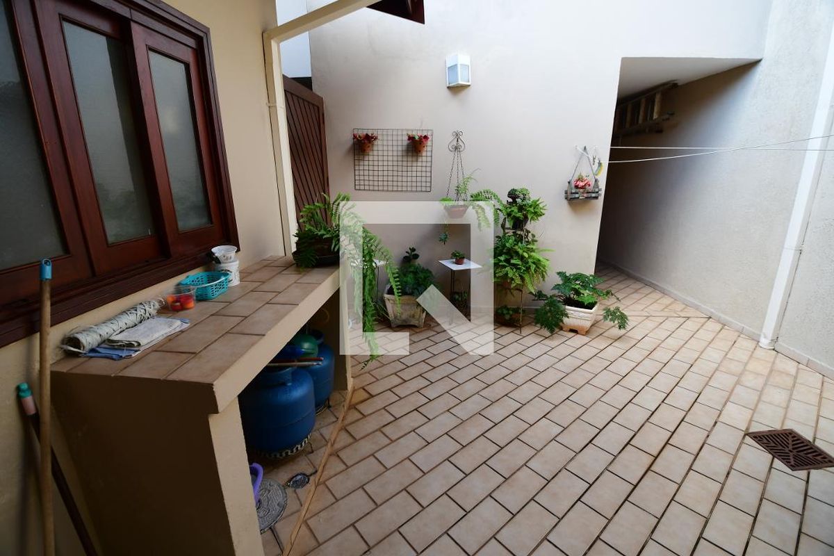 Casa à Venda - Jardim Chapadão, 4 Quartos,  381 m2 em , Campinas - sp | SoloBR