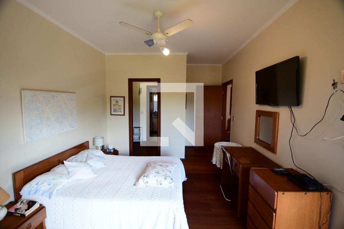 Casa à Venda - Jardim Chapadão, 4 Quartos,  381 m2 em , Campinas - sp | SoloBR