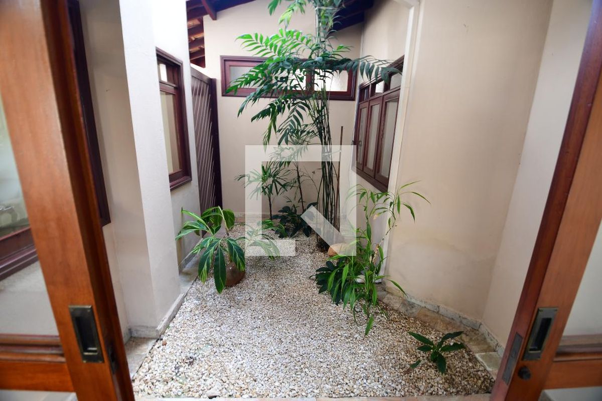 Casa à Venda - Jardim Chapadão, 4 Quartos,  381 m2 em , Campinas - sp | SoloBR