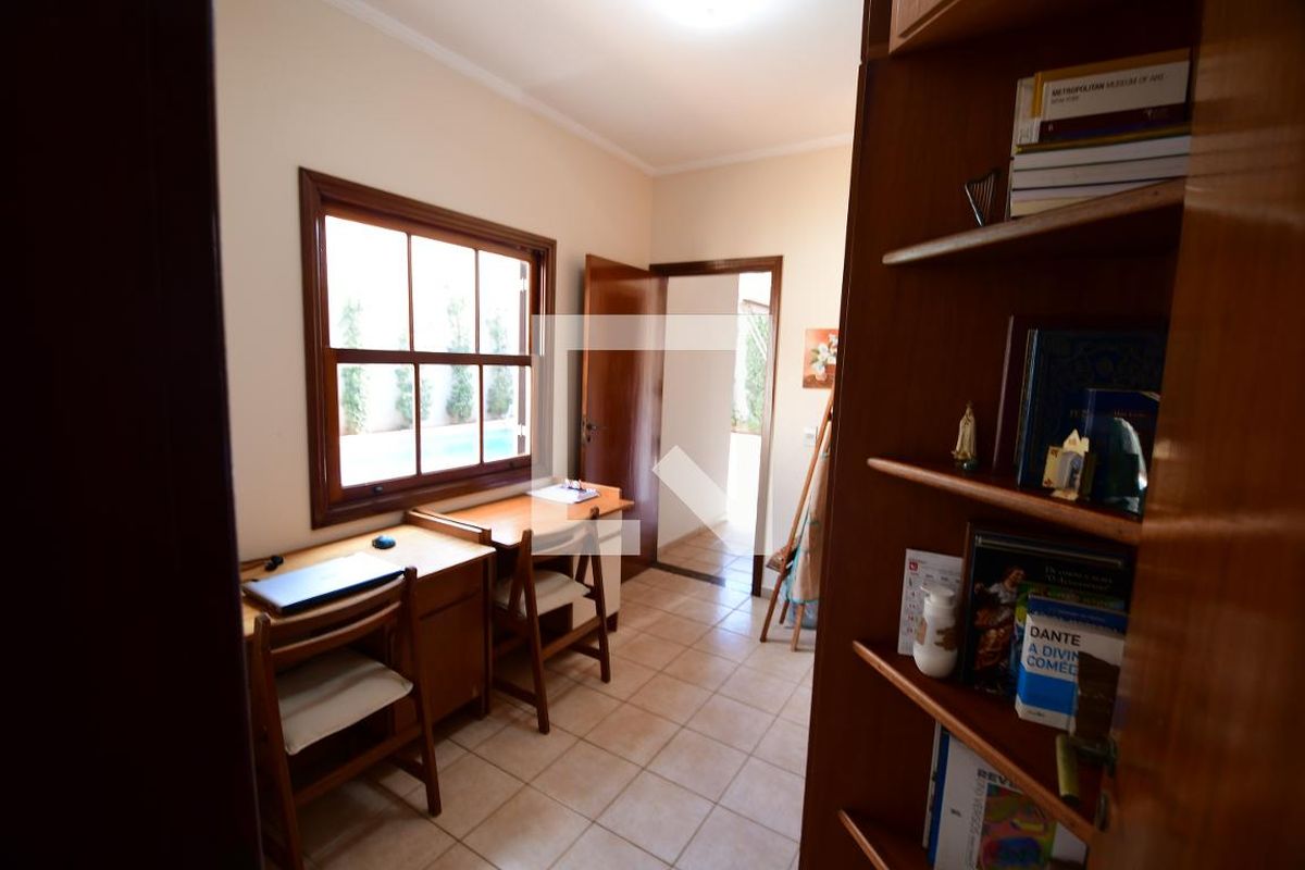 Casa à Venda - Jardim Chapadão, 4 Quartos,  381 m2 em , Campinas - sp | SoloBR