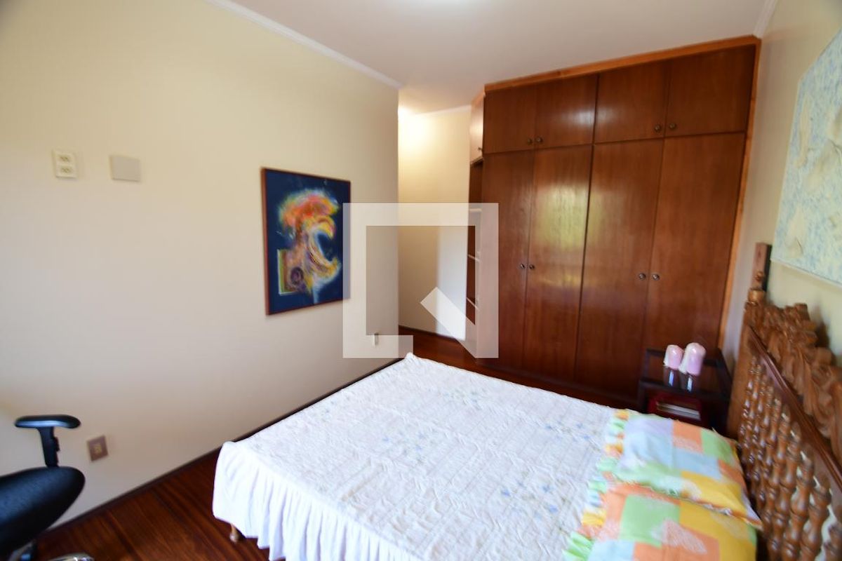 Casa à Venda - Jardim Chapadão, 4 Quartos,  381 m2 em , Campinas - sp | SoloBR
