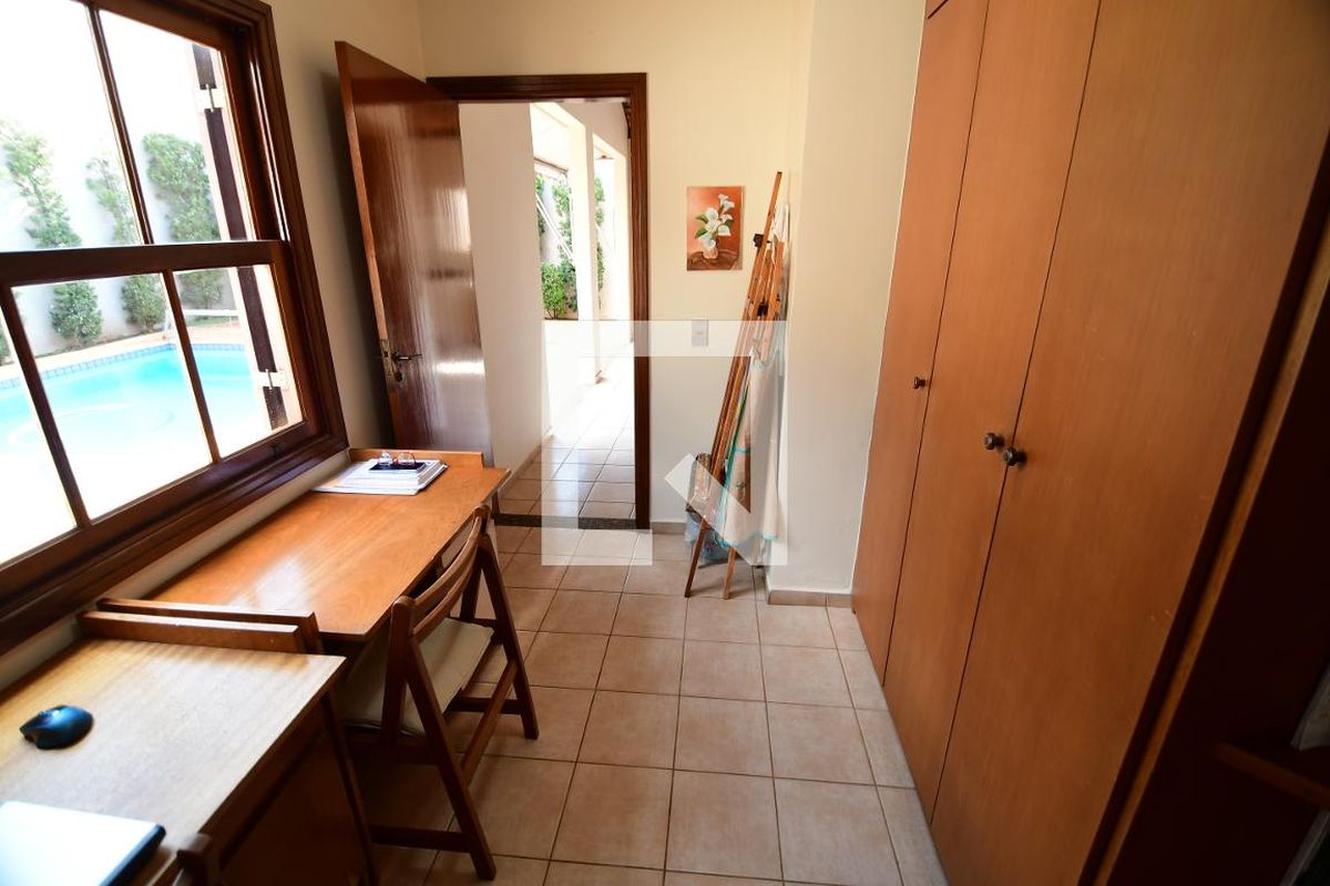 Casa à Venda - Jardim Chapadão, 4 Quartos,  381 m2 em , Campinas - sp | SoloBR