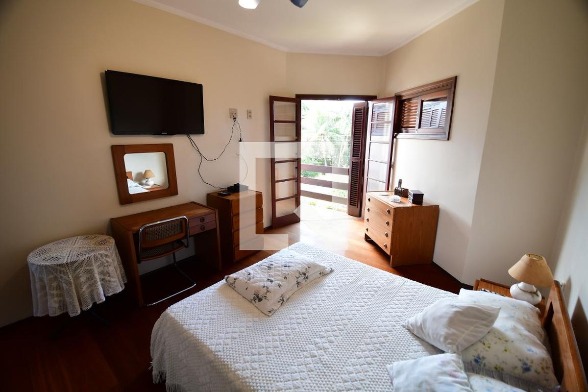 Casa à Venda - Jardim Chapadão, 4 Quartos,  381 m2 em , Campinas - sp | SoloBR