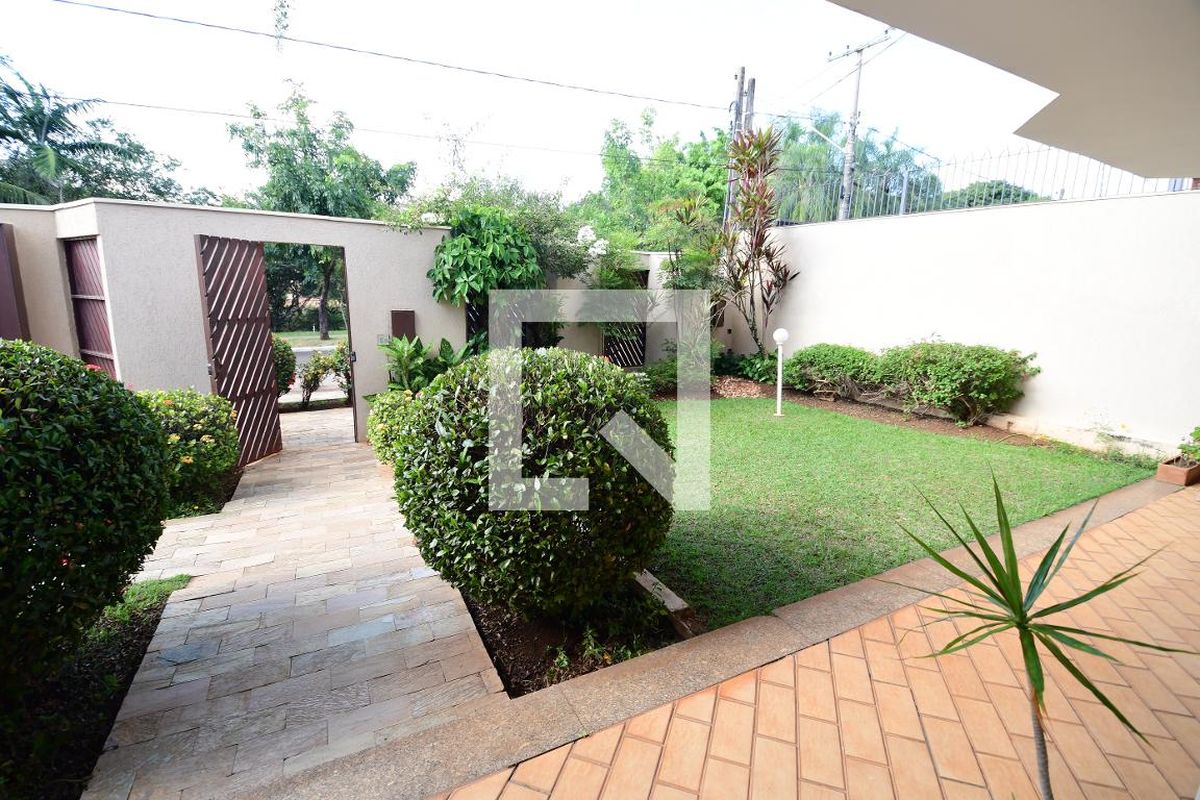 Casa à Venda - Jardim Chapadão, 4 Quartos,  381 m2 em , Campinas - sp | SoloBR