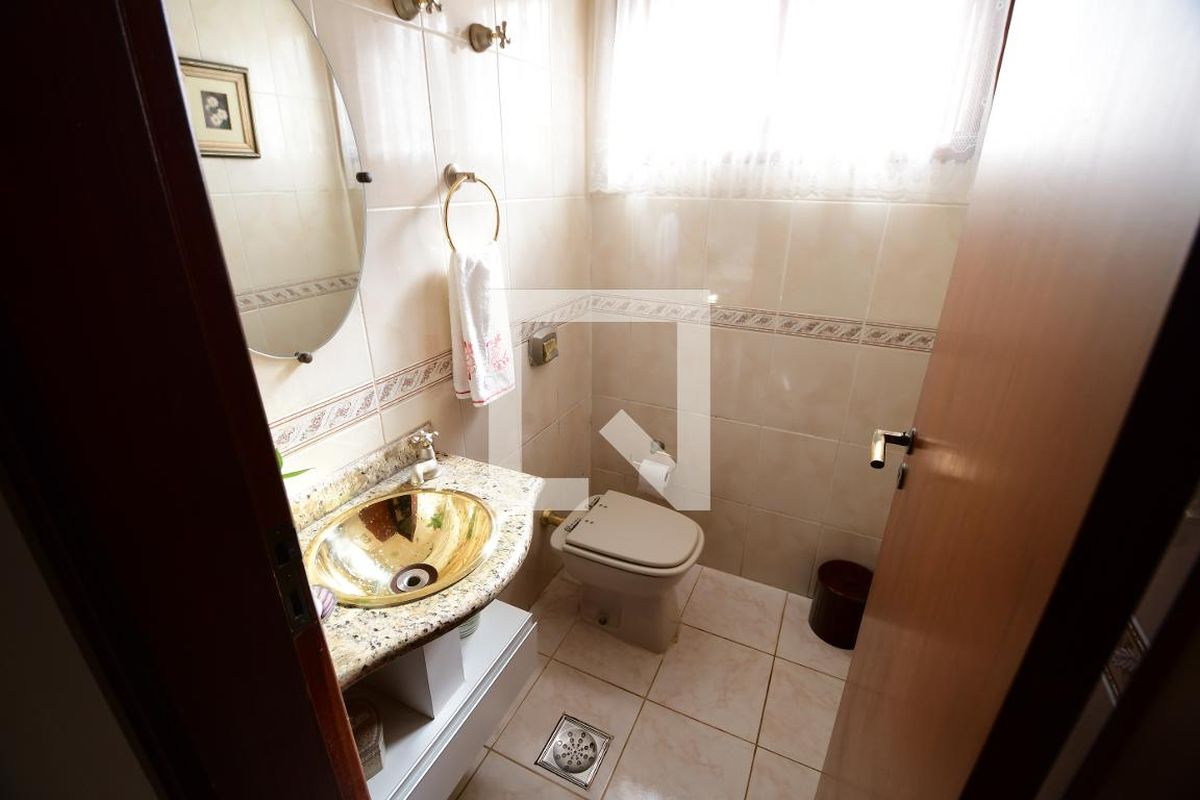 Casa à Venda - Jardim Chapadão, 4 Quartos,  381 m2 em , Campinas - sp | SoloBR