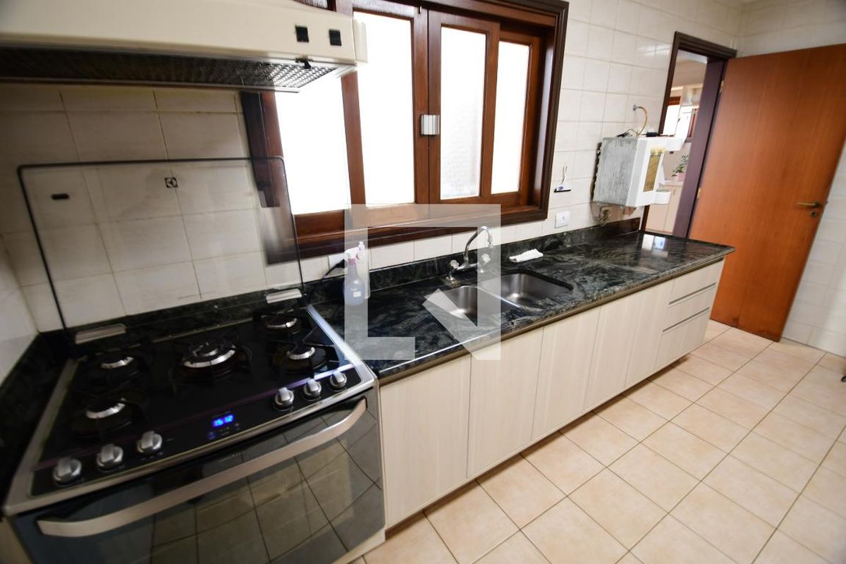 Casa à Venda - Jardim Chapadão, 4 Quartos,  381 m2 em , Campinas - sp | SoloBR