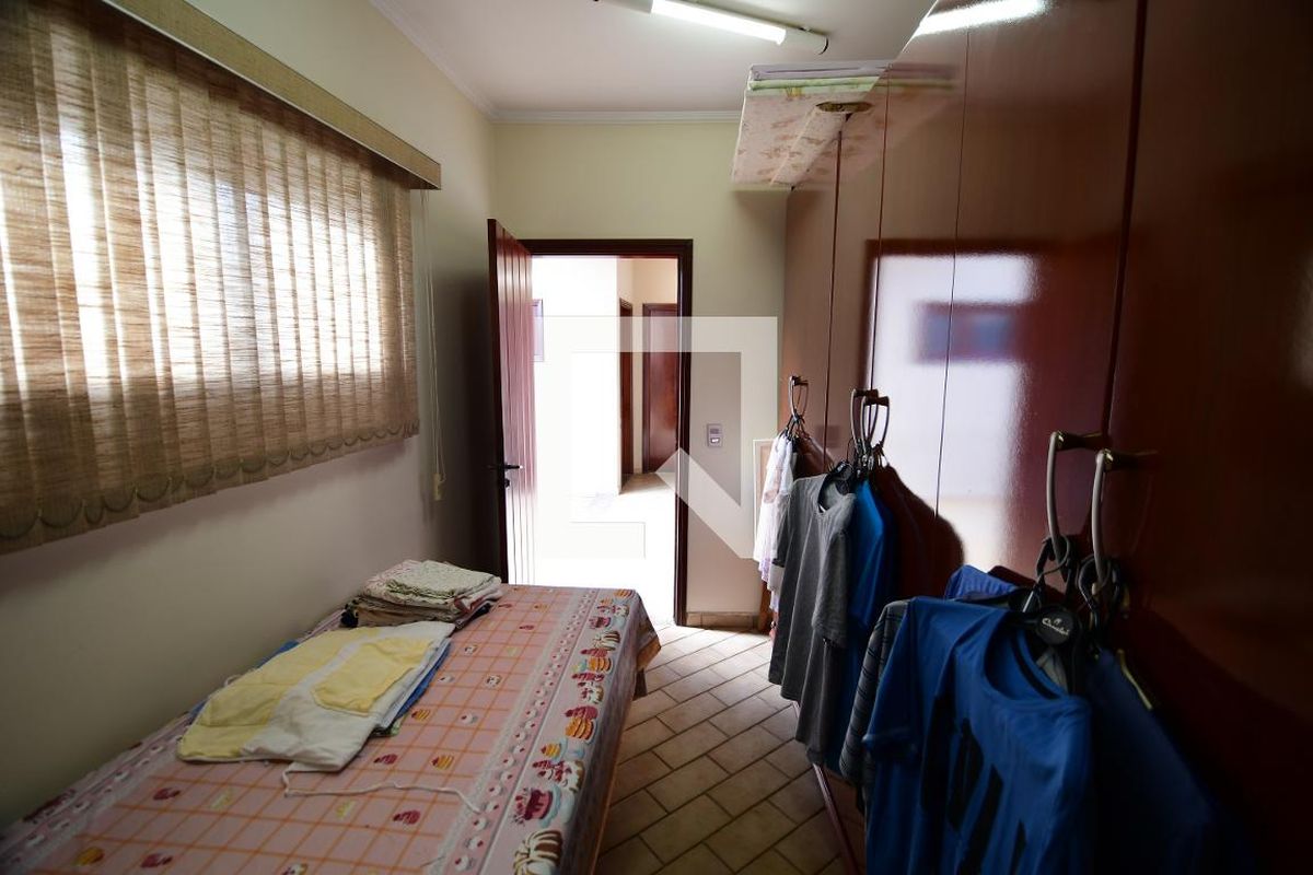 Casa à Venda - Jardim Chapadão, 4 Quartos,  381 m2 em , Campinas - sp | SoloBR