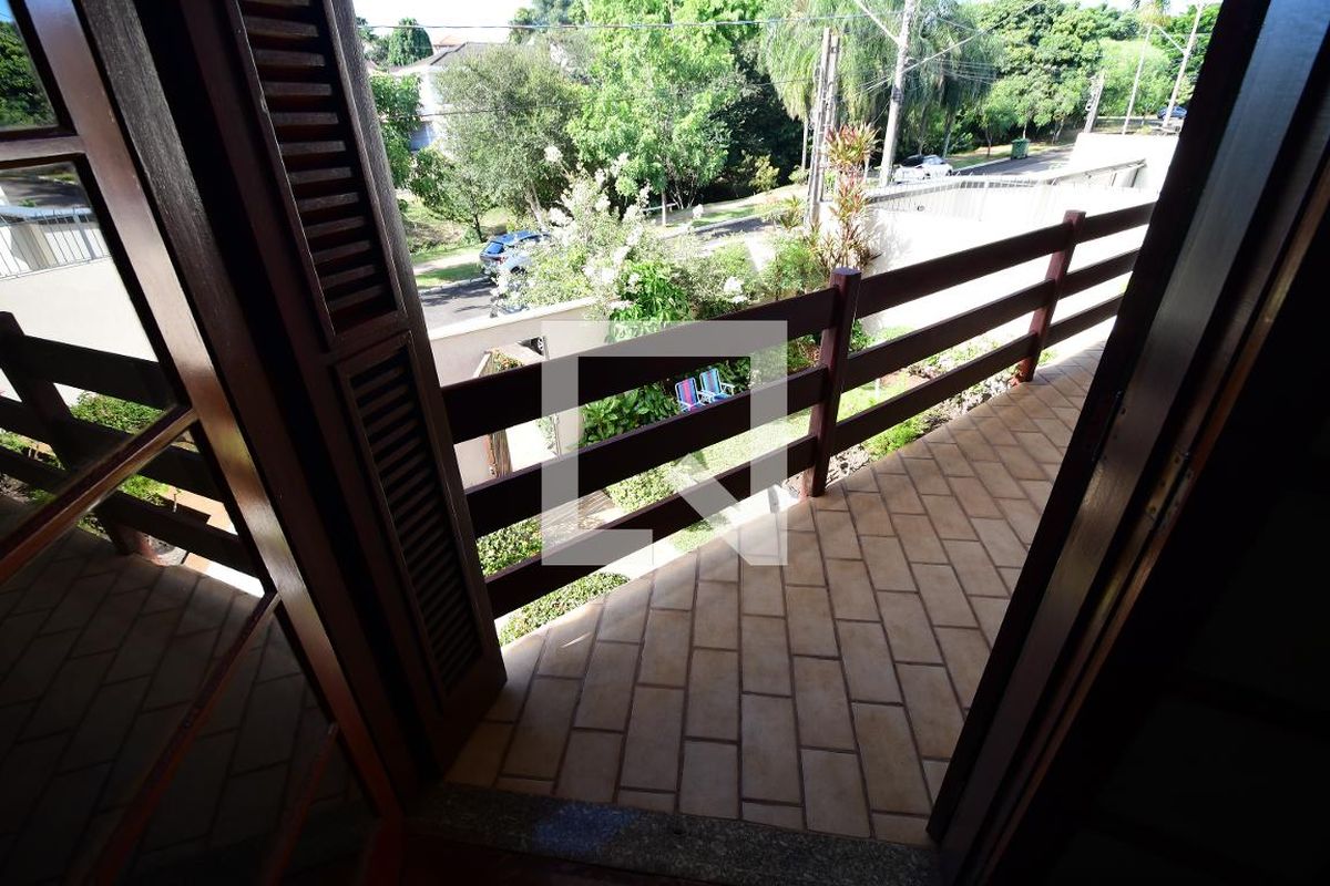 Casa à Venda - Jardim Chapadão, 4 Quartos,  381 m2 em , Campinas - sp | SoloBR