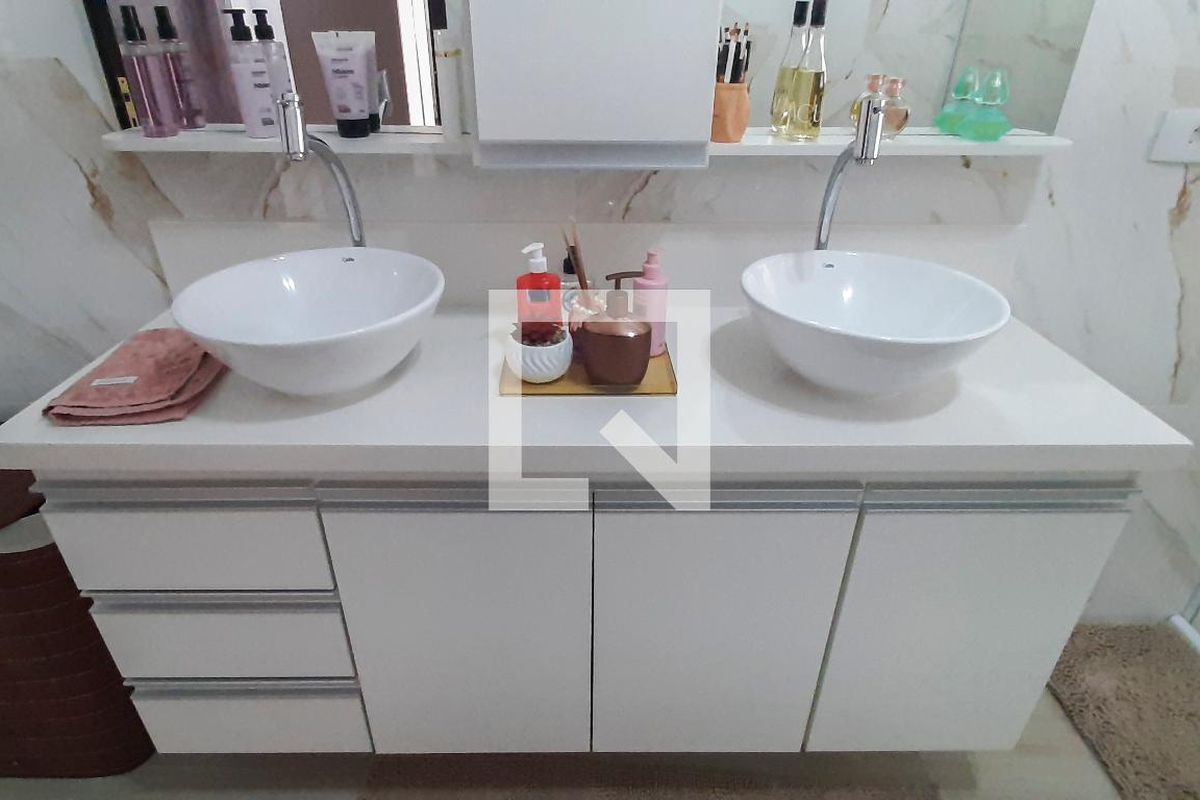 Casa, 3 quartos, 280 m² - Foto 33