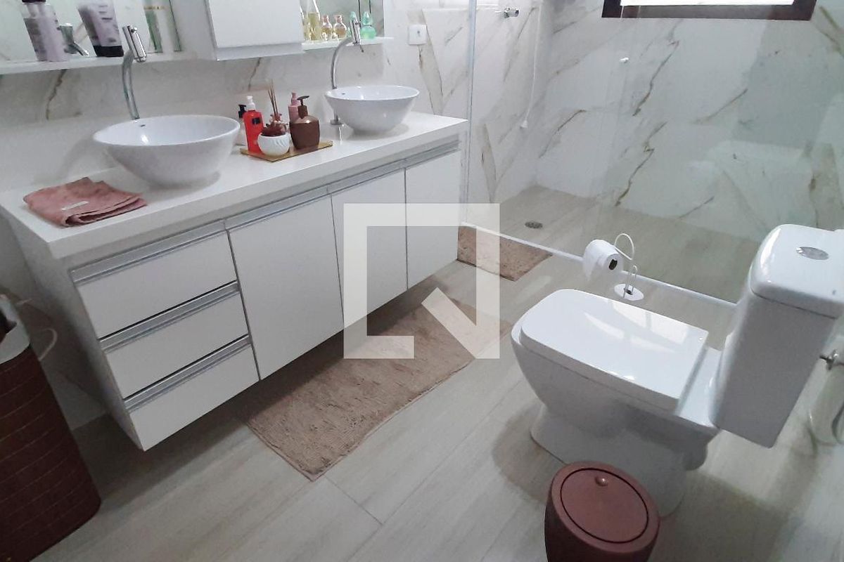 Casa, 3 quartos, 280 m² - Foto 28