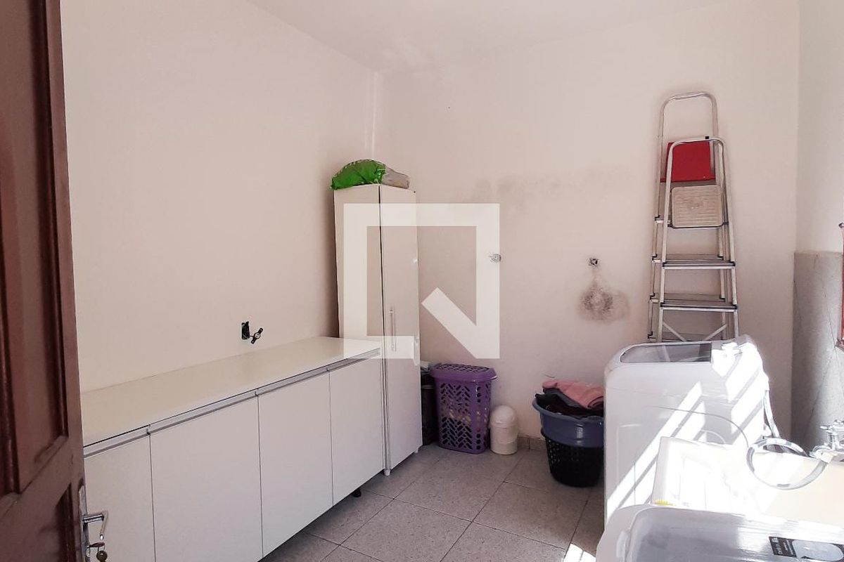 Casa, 3 quartos, 280 m² - Foto 79