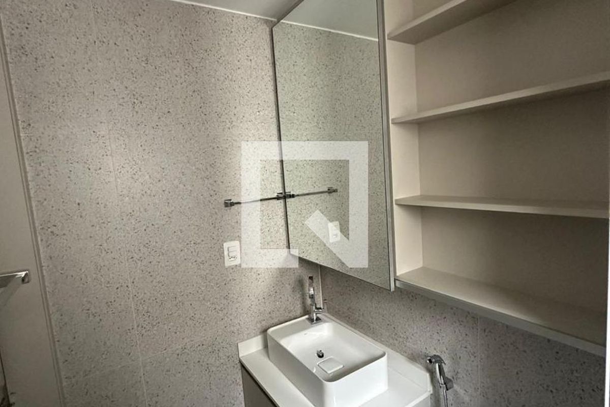 Apartamento à Venda - Mansões Santo Antônio, 3 Quartos,  70 m2 em , Campinas - sp | SoloBR