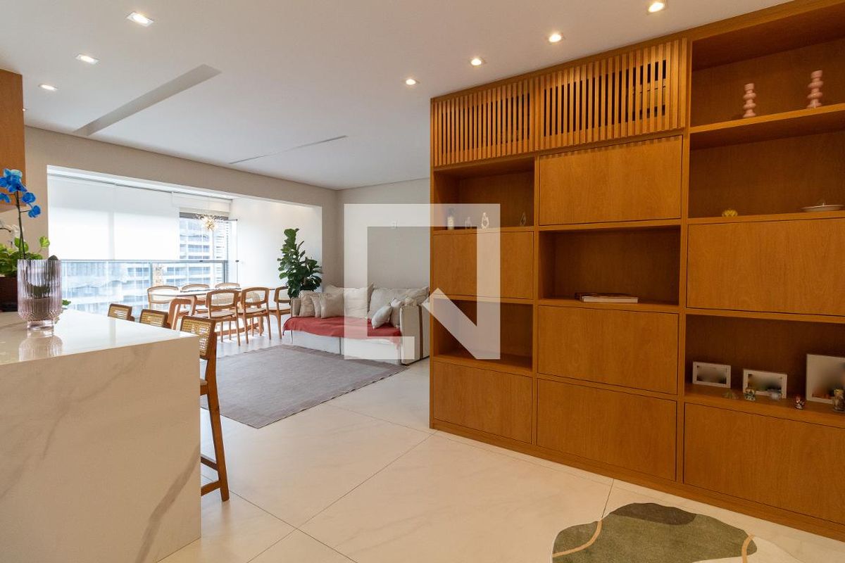Apartamento, 2 quartos, 80 m² - Foto 1
