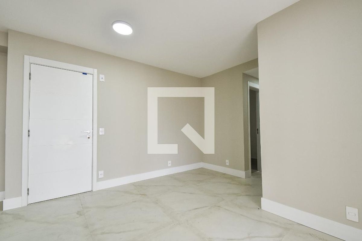 Apartamento, 2 quartos, 72 m² - Foto 2