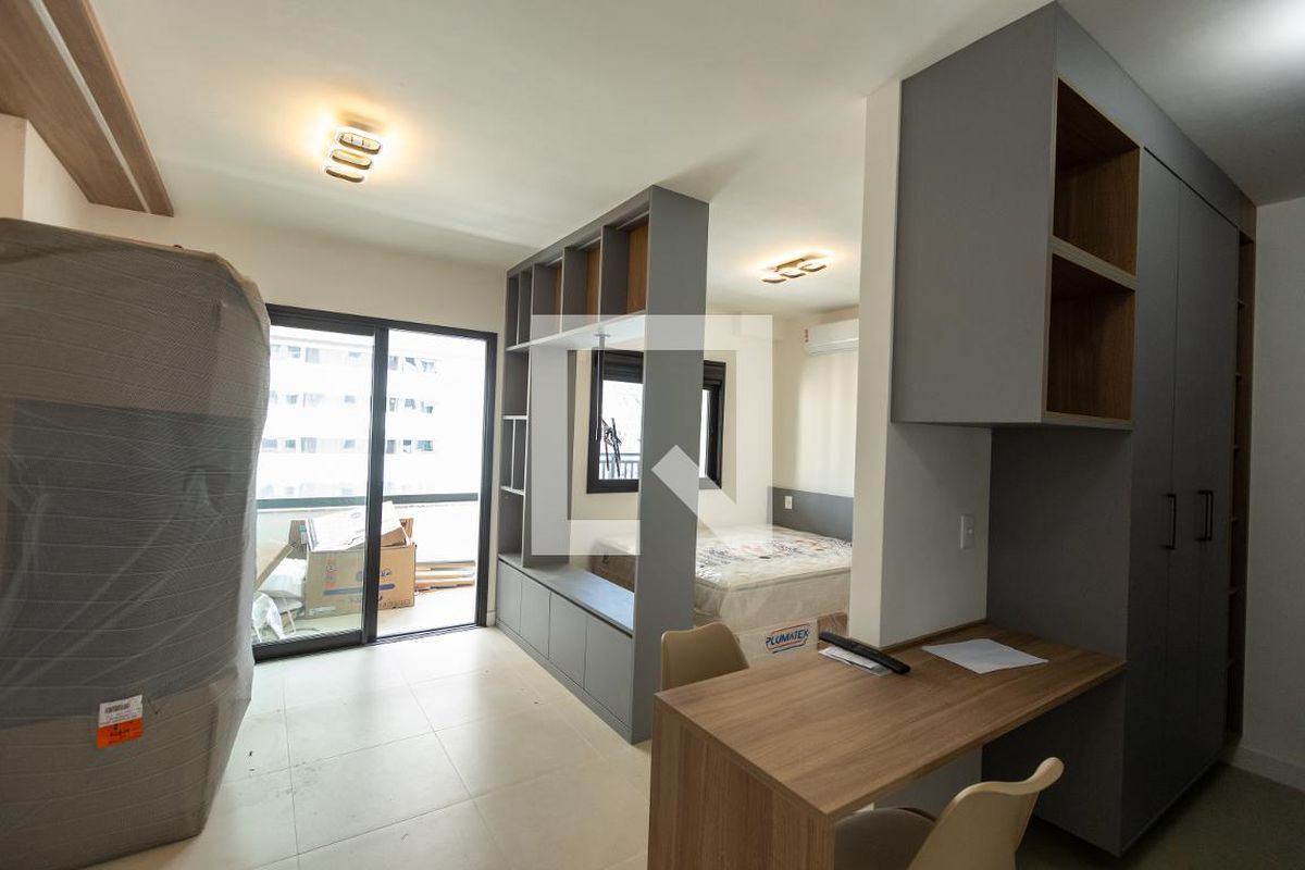 Apartamento à Venda - Bosque, 1 Quarto,  57 m2 em , Campinas - sp | SoloBR