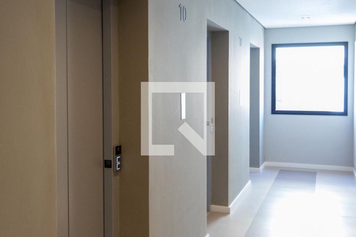 Apartamento à Venda - Bosque, 1 Quarto,  57 m2 em , Campinas - sp | SoloBR