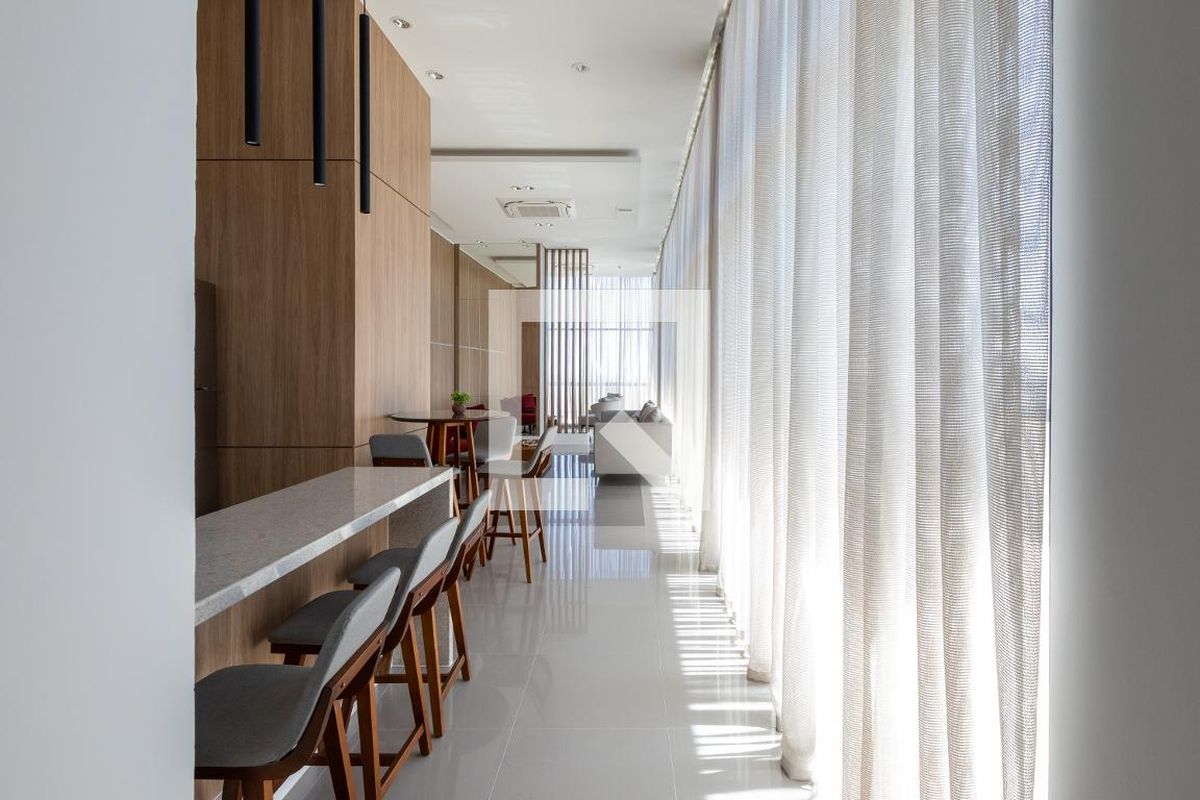 Apartamento à Venda - Bosque, 1 Quarto,  57 m2 em , Campinas - sp | SoloBR