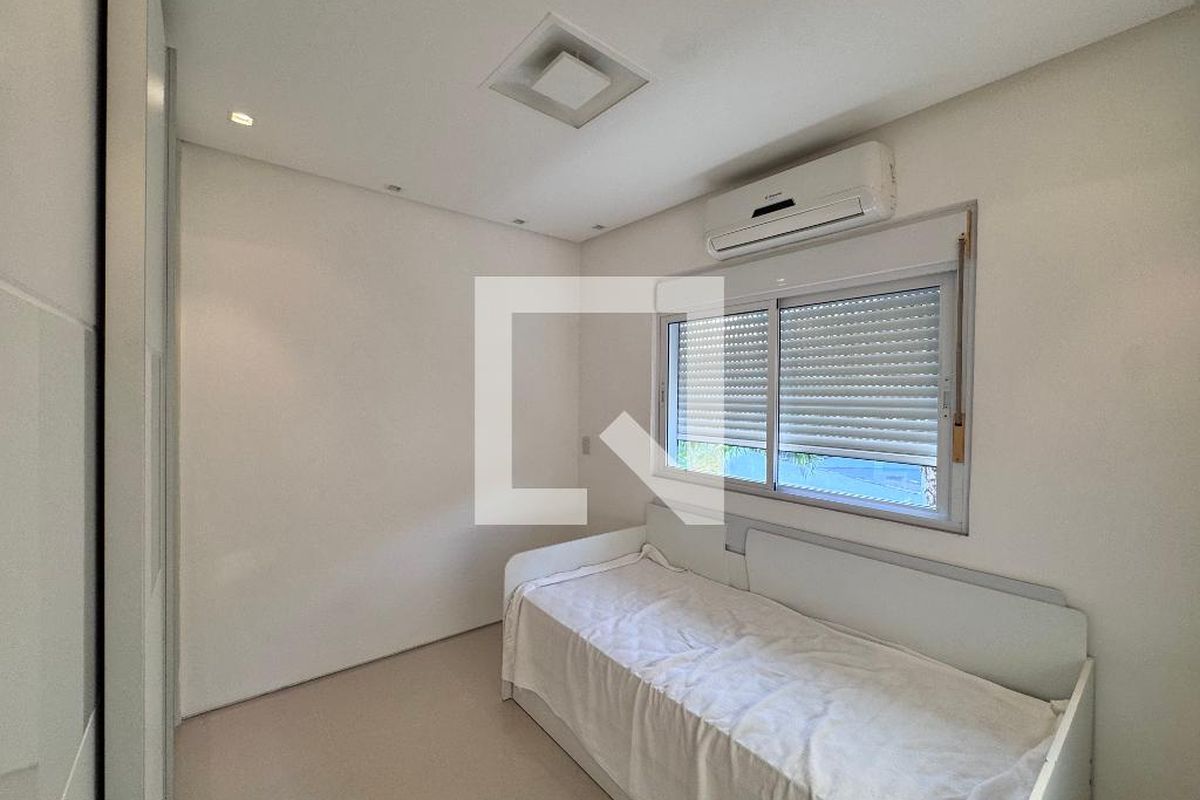 Casa, 4 quartos, 290 m² - Foto 36