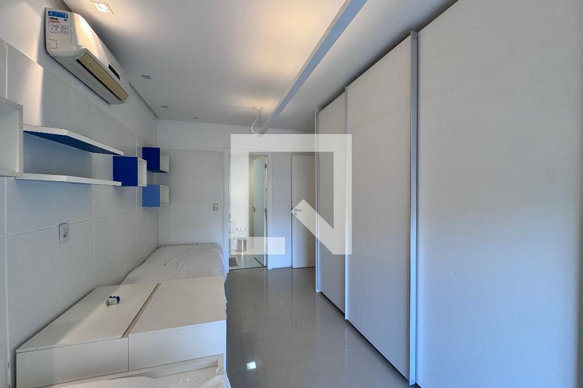 Casa, 4 quartos, 290 m² - Foto 24