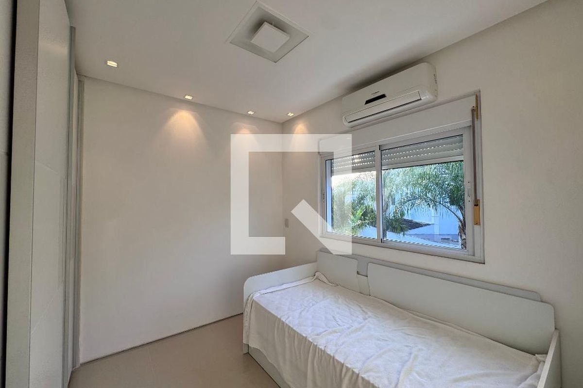 Casa, 4 quartos, 290 m² - Foto 37