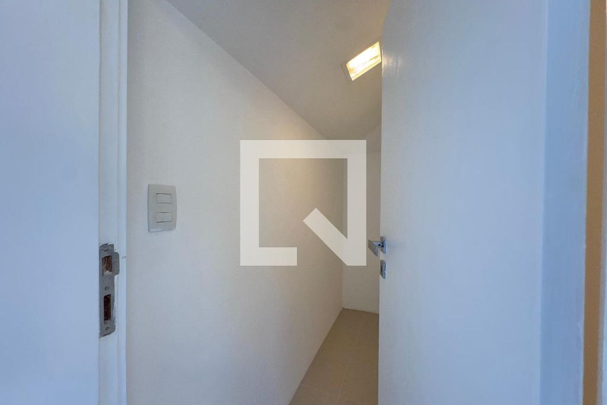 Casa, 4 quartos, 290 m² - Foto 60