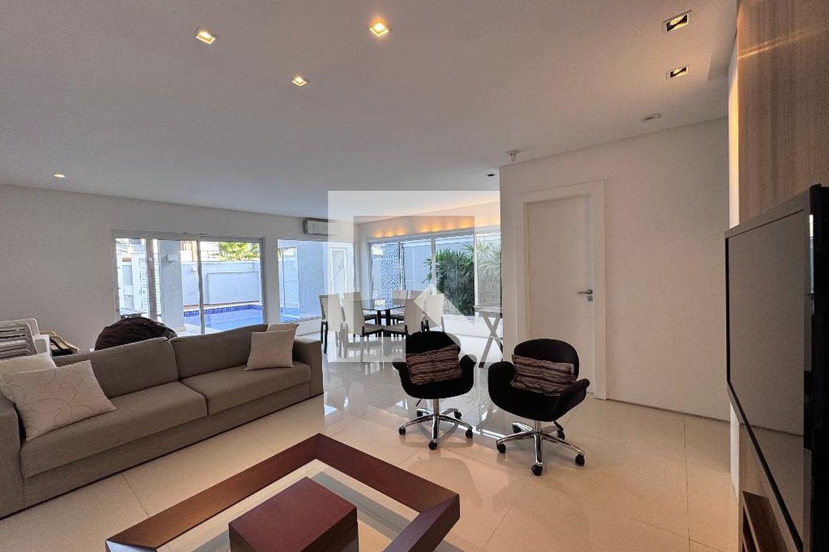 Casa, 4 quartos, 290 m² - Foto 1