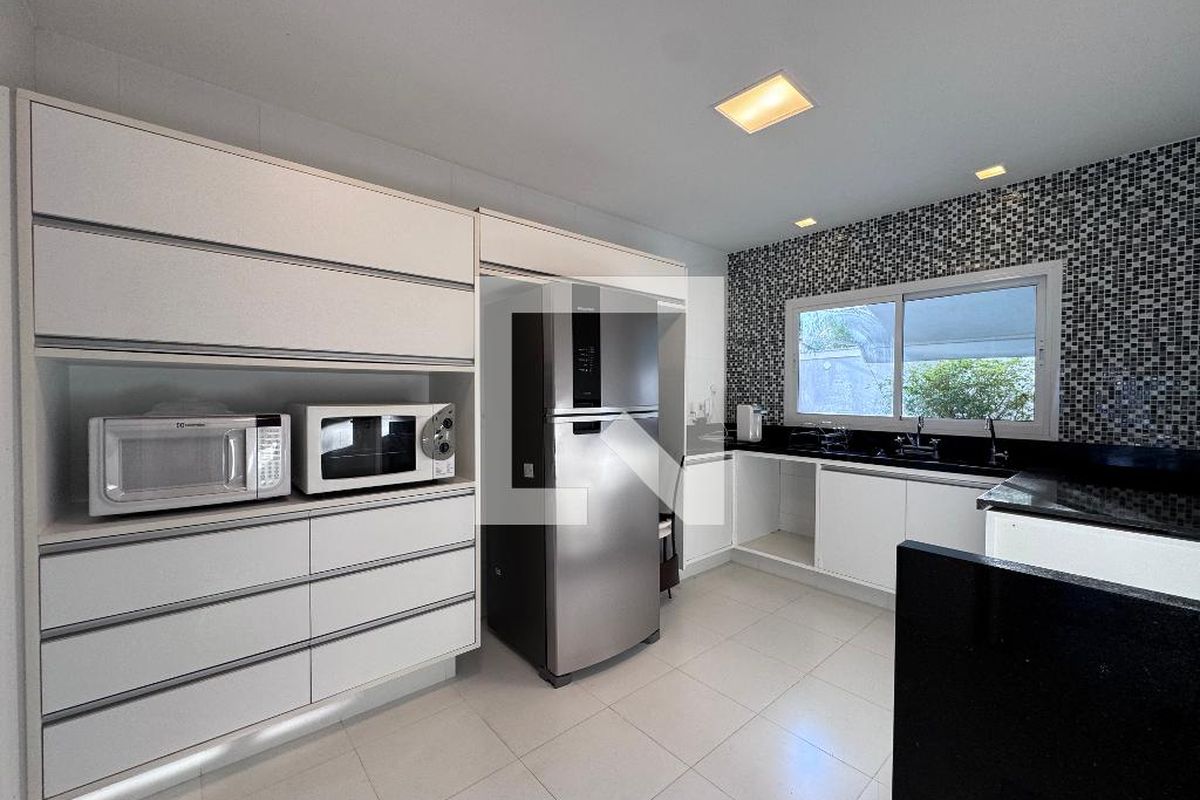 Casa, 4 quartos, 290 m² - Foto 68