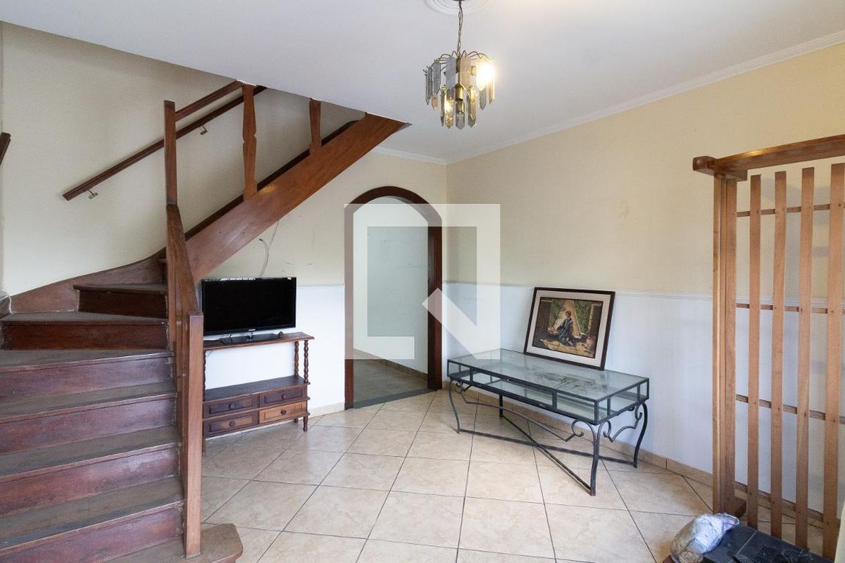 Casa, 2 quartos, 295 m² - Foto 1