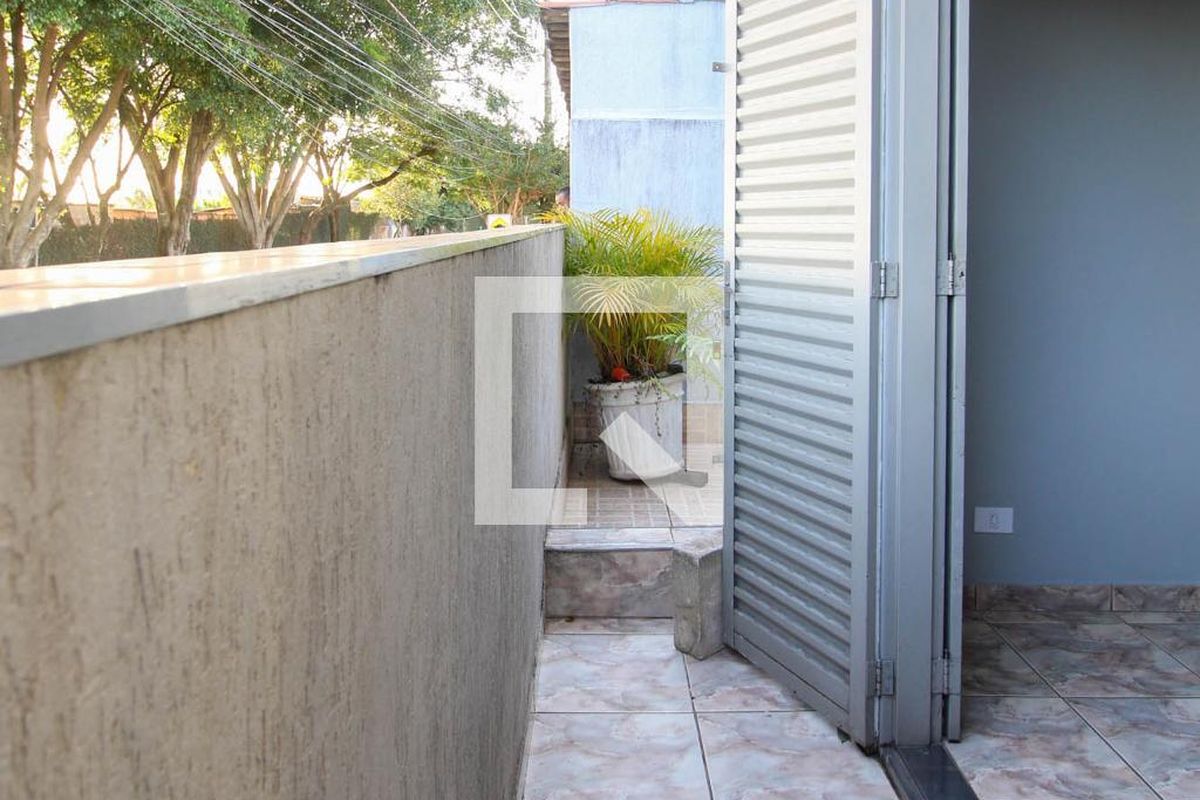 Casa, 5 quartos, 136 m² - Foto 4