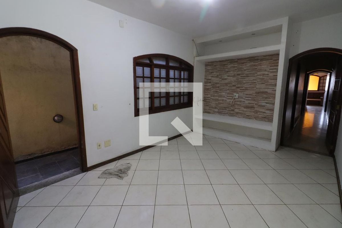 Casa, 5 quartos, 311 m² - Foto 1