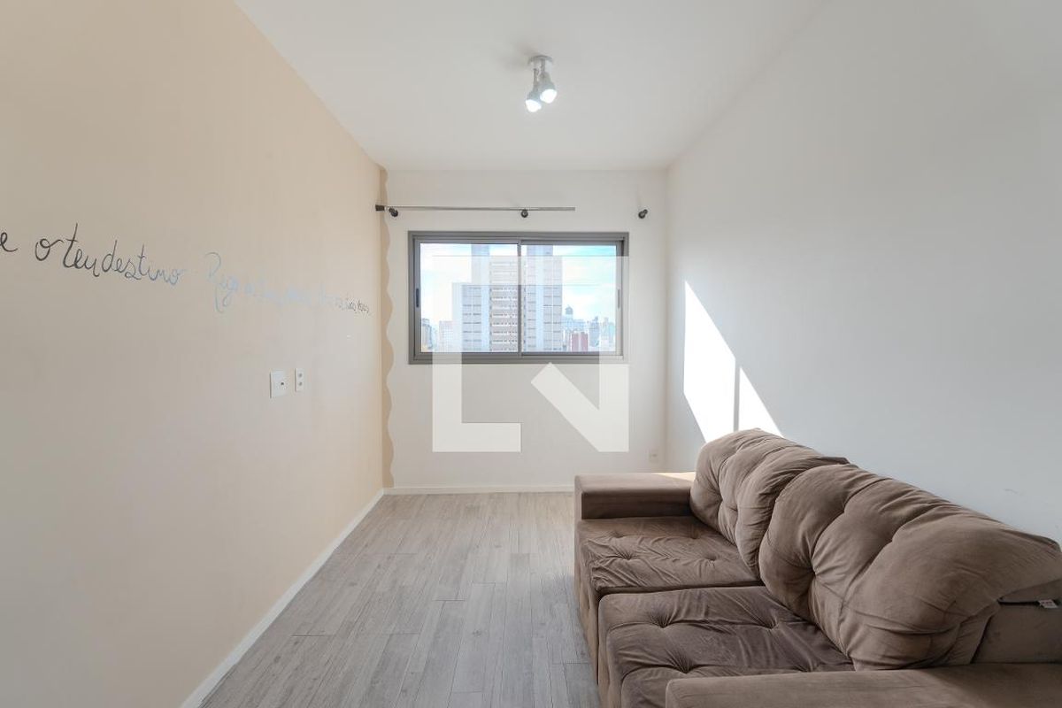 Apartamento, 1 quarto, 26 m² - Foto 2
