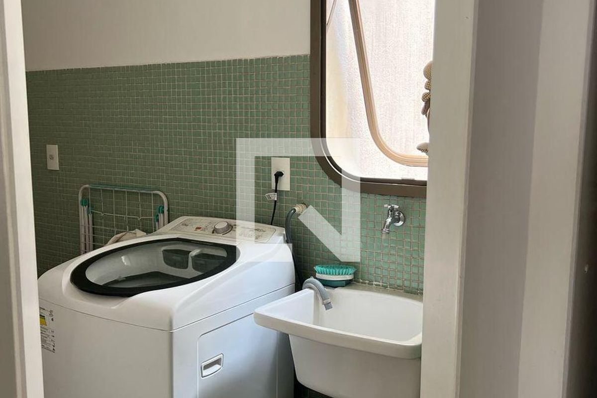 Apartamento à Venda - Bosque, 1 Quarto,  60 m2 em , Campinas - sp | SoloBR