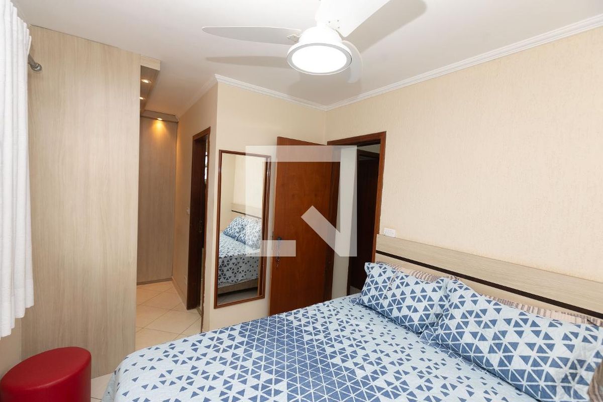 Casa à Venda - Mansões Santo Antônio, 3 Quartos,  131 m2 em , Campinas - sp | SoloBR